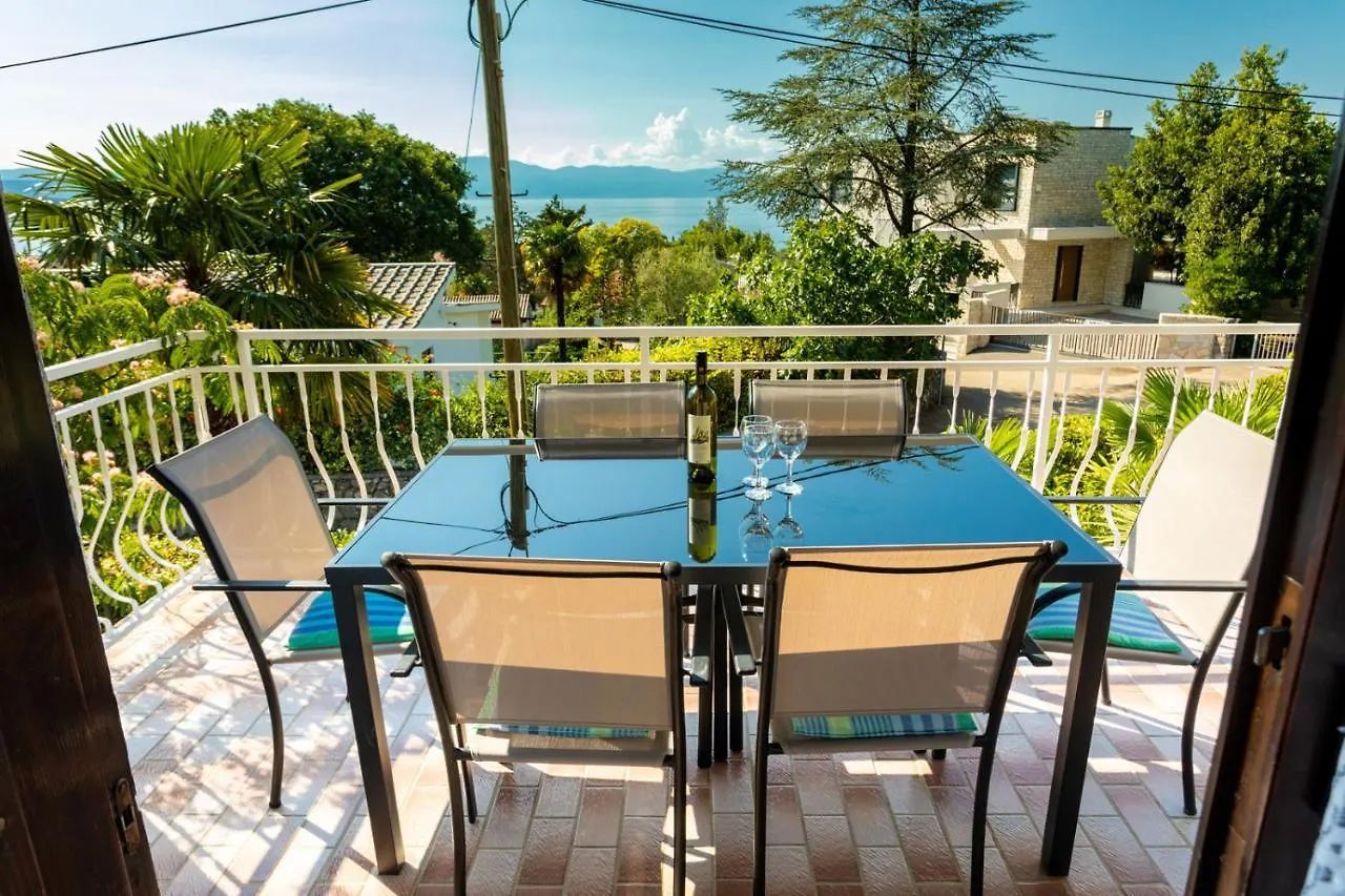 Apartment Marica Malinska